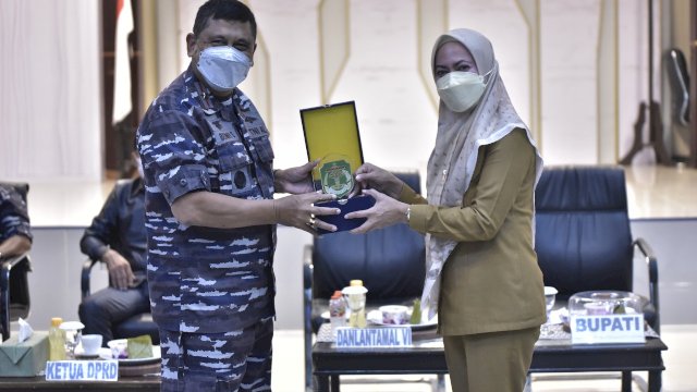 Bupati Luwu Utara Terima Kunjungan Jenderal Bintang Satu TNI Al