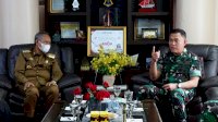Kunker Ke Wilayah Kodim 1403 Palopo, Mayjend TNI Marga Taufik Silaturrahmi Dengan Bupati Luwu
