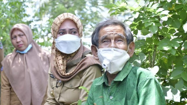 Suwarjiman Tetap Produktif Ditengah Keterbatasan, Bupati Luwu Utara : Saya Banyak Belajar Dari Suwarjiman