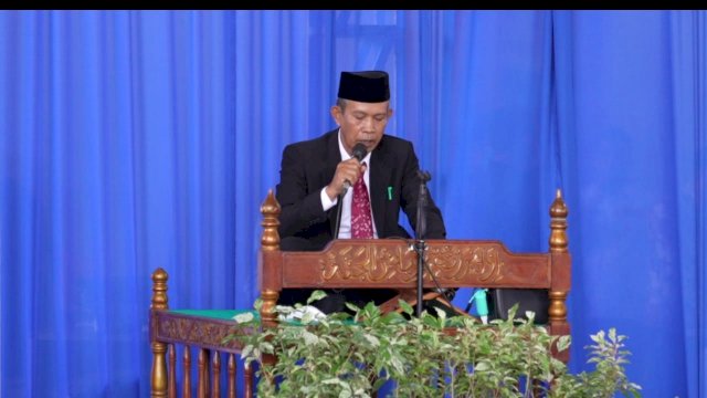 Usai Baca Doa di HUT Pinrang Kadis Kesehatan Wafat, Andi Sudirman Kunjungi Rumah Duka