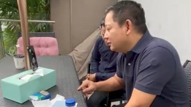 Viral Jualan Kue Keliling Sambil Nyanyi Bugis, Ibu di Parepare Sulsel Dihadiahi Motor Oleh RMS