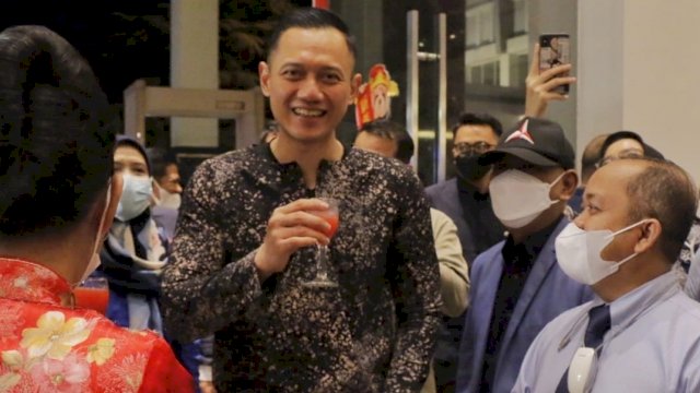 AHY saat berada di Claro Makassar.