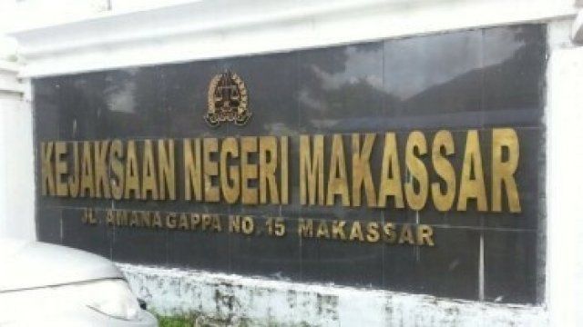 Papan nama Kantor Kejaksaan Negeri Makassar. (Ist).