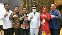 Usai Dilantik Sebagai Gubernur, ASS Nongki di Cafe Bersama Lima Pimpinan&nbsp; DPRD Sulsel&nbsp;