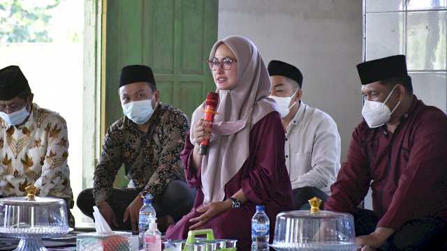 Bupati Lutra Hadiri Peringatan Isra Mi’raj