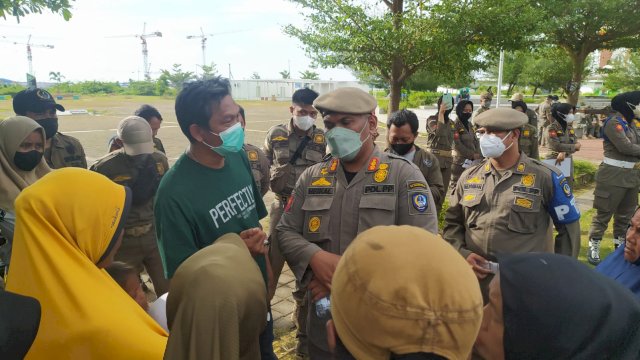 Satpol PP Sulsel Tertibkan Pedagang dan Jukir Liar di Kawasan Lego-Lego