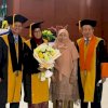 Prof Siti Aisyah Kara Dikukuhkan Jadi Guru Besar UIN Alauddin Bersama Suami dan Adiknya