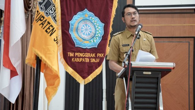 Bupati Sinjai, Andi Seto Asapa, memberikan Arahan Kepada TP PKK