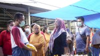 Gubernur Sulsel Jalan Santai Keliling Pasar Tradisional, Sekalian Cek-cek Harga Minyak