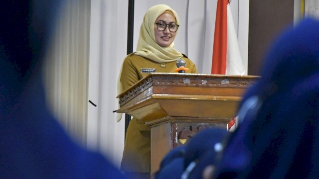 Bupati Luwu Utara Indah Putri Indriani memberikan Arahan Kepada 159 CPNS yang telah menerima SK 