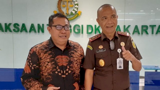 Ketua Umum SMSI bersama Kajati DKI Jakarta.