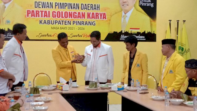 Ketua Golkar Pinrang Usman Marham Menjamu Kedatangan Ketua PKS Pinrang Ariefyanto Arsjad