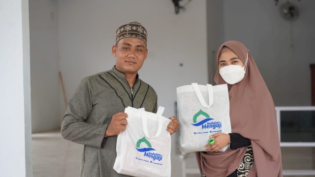 Andalan Mengaji Berbagi Mukenah dan Al-Qur’an di Soppeng – Bone – Wajo