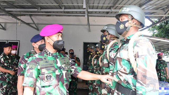 Dankodiklatal Kunjungan Ke Lantamal VI Dan Meninjau Sarana Dan Prasarana Satdik 2 Makassar