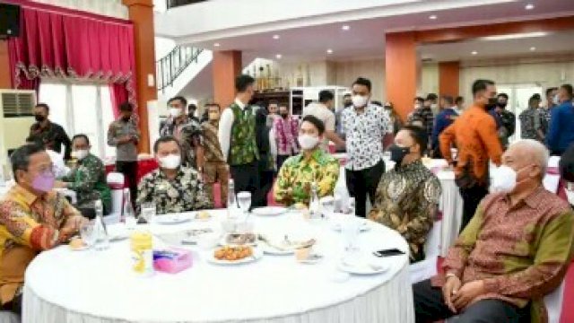 Silaturahmi ke Gubernur Sulsel, Bupati ASA: Selamat Bertugas Pak Andi Sudirman