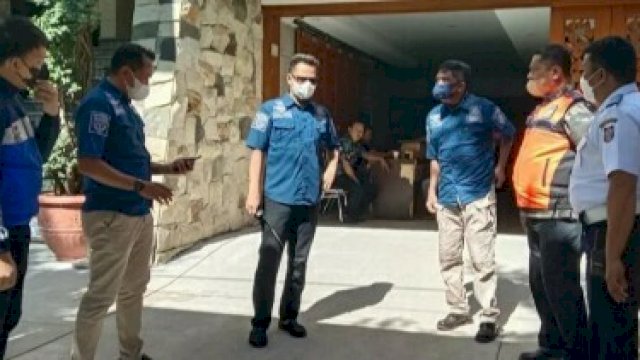 120 Petugas Dishub Makassar Diturunkan Lakukan Simulasi Arus Lalin di Jalan Amirullah
