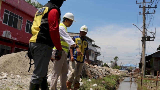 Pemda Lutra Terus Benahi Infrastruktur Yang Rusak Akibat Banjir Bandang