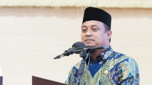 Gubernur Sulsel, Andi Sudirman Sulaiman.