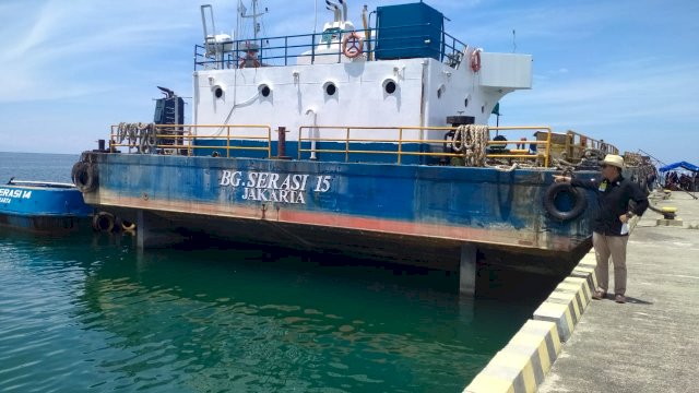 Pelabuhan Munte Lutra Mulai Beroperasi, Anggota DPR RI Muh Fauzi: Alhamdulillah