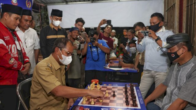 Buka Resmi Catur Ramadhan Cup, Danny: Olahraga Adalah Solusi