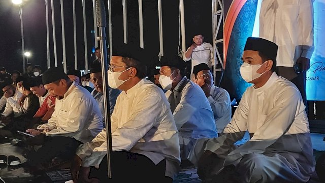 Wali Kota Makassar didampingi Ketua DPRD Makassar.