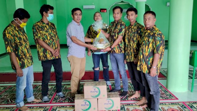 AMPG Barru Bersih-bersih Masjid Jelang Idul Fitri, MHG: Ini Menjadi Prioritas Kami