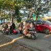 Himal Smada 96 Bone Berbagi Takjil di Penghujung Ramadan