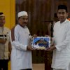 Rudianto Lallo Bantu Masjid Al Hijrah Rp50 Juta&nbsp;