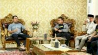 Momen Ketua KONI Sulsel Singgah di Rujab Bupati Sinjai, Ini Obrolannya