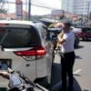 Lihat Aksi Kadishub Makassar Turun Langsung Urai Kemacetan di Jalan AP Pettarani
