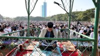 Jamaah Padati Lokasi Shalat Idul Fitri, Danny: Angka Kasus Rendah