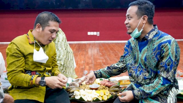 Di Acara Silaturahim Permas, Gubernur Andi Sudirman Akrab Berbaur Bersama Tokoh-tokoh Selayar