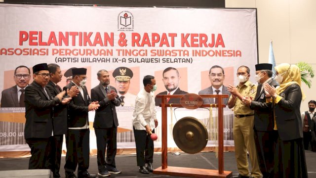Hadiri Pelantikan APTISI, Danny Harap Kampus Swasta Lebih Berkualitas