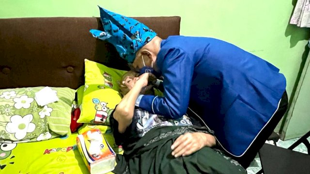 Sebelum ke Lokasi Pelantikan, Haidar Madjid Memohon Doa Restu Ayahanda