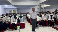 Nelayan di Bulukumba Latihan Keselamatan Berlayar