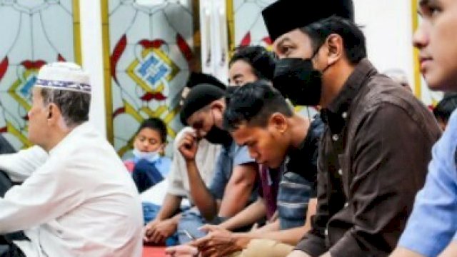 Saat Firman mendampingi Danny Safari Ramadhan.