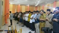 Ratusan Jajaran Disdik Sinjai Salat Gaib dan Tauziah Atas Wafatnya Andi Rudiyanto Asapa