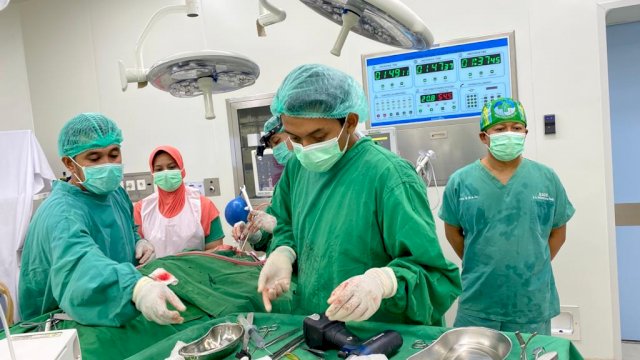 Pasien Tak Perlu Lagi Dirujuk, Kini RSUD HASDR Sudah Tangani Operasi Bedah Saraf