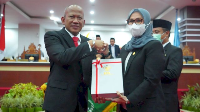 Andi Ina Pimpin Rapat Paripurna Penyerahan LHP BPK Ke Pemprov Sulsel