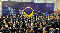 Mencuri Perhatian, Rombongan Sulsel Kompak Pakai &lsquo;Passapu&rsquo; di Rakernas NasDem