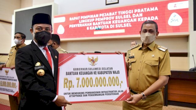 Rp7 Miliar Dikucurkan ke Wajo untuk Pengembangan Sutera&nbsp;