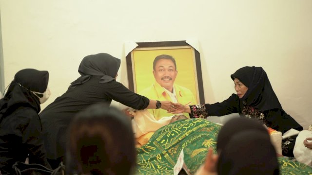 Tak Kuasa Menahan Kesedihan, Andi Ina: Puang Atta Penyemangat Saya