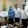 Bupati ASA Beri BPJS Ketenagakerjaan ke Dua Ahli Waris