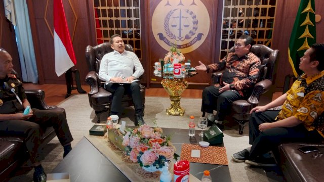 Jaksa Agung ST Burhanuddin Meminta SMSI Kawal Kinerja Jaksa