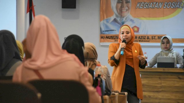 Munung Dasniar Sosiasialisasikan Perda Ketertiban Umum