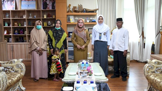 Bupati Lutra Lepas Peserta Paskibraka Nasional