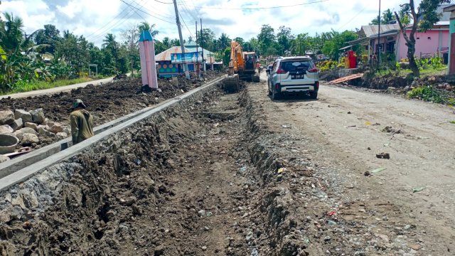 Prioritas Gubernur, jalan Rusak di Ruas Salaonro-Ulugalung di Wajo Tengah Progres Rekonstruksi