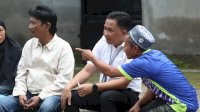 Ilham Azikin Bantu Korban Bencana Kebakaran di Letta