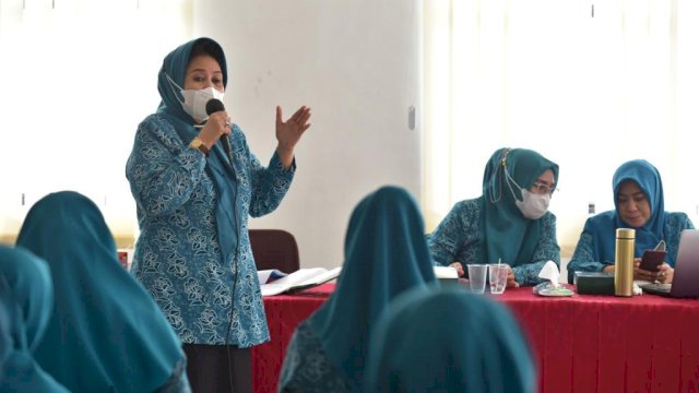 Wakili PKK Sulsel, Ketua I PKK Sulsel Pimpin Rapat Penyamaan Persepsi Tugas dan Fungsi Gerakan PKK Sulsel