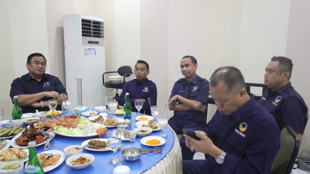Ketua DPRD Makassar Jamu Makan Malam Ketua DPR RI